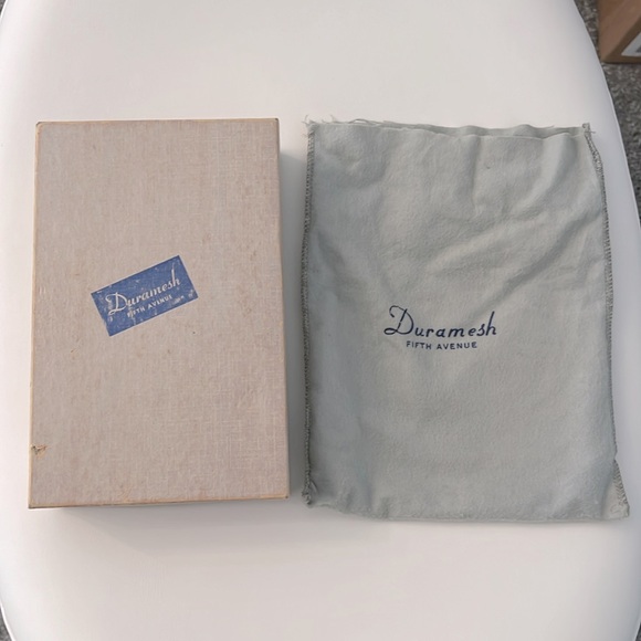 Vintage Duramesh Fifth Avenue silver mesh purse and compact - Picture 8 of 9